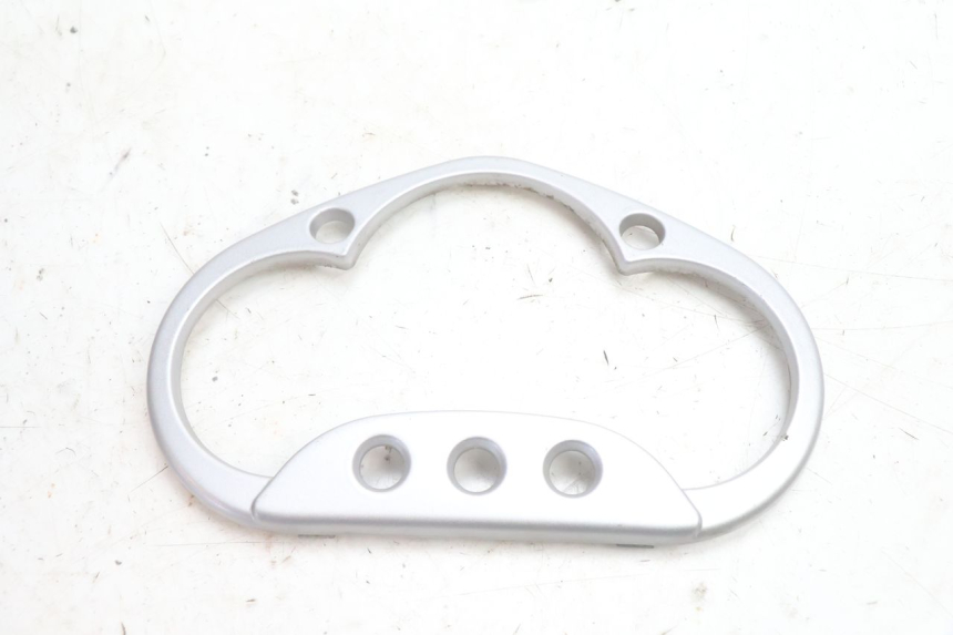 photo de ENTOURAGE COMPTEUR HONDA SH 125 (2001 - 2003) - Vue principale