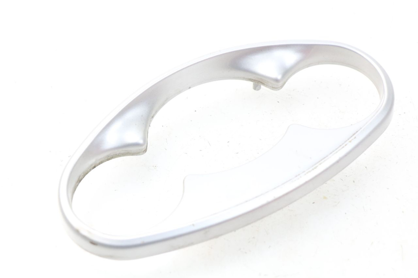 photo de ENTOURAGE COMPTEUR MBK SKYLINER 125 (2004 - 2007) - Zoom état d’usage