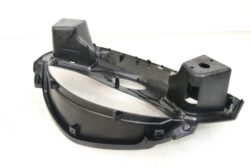 photo de ENTOURAGE COMPTEUR RAZZO STEED 125 (2012 - 2018) - Zoom état d’usage