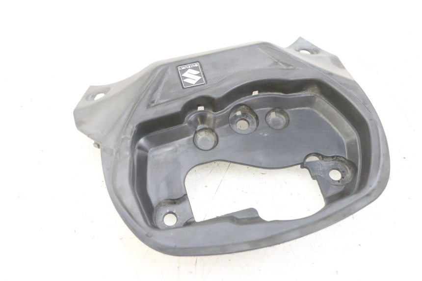 photo de ENTOURAGE COMPTEUR SUZUKI GSX F GSXF 650 (2007 - 2015) - État de surface