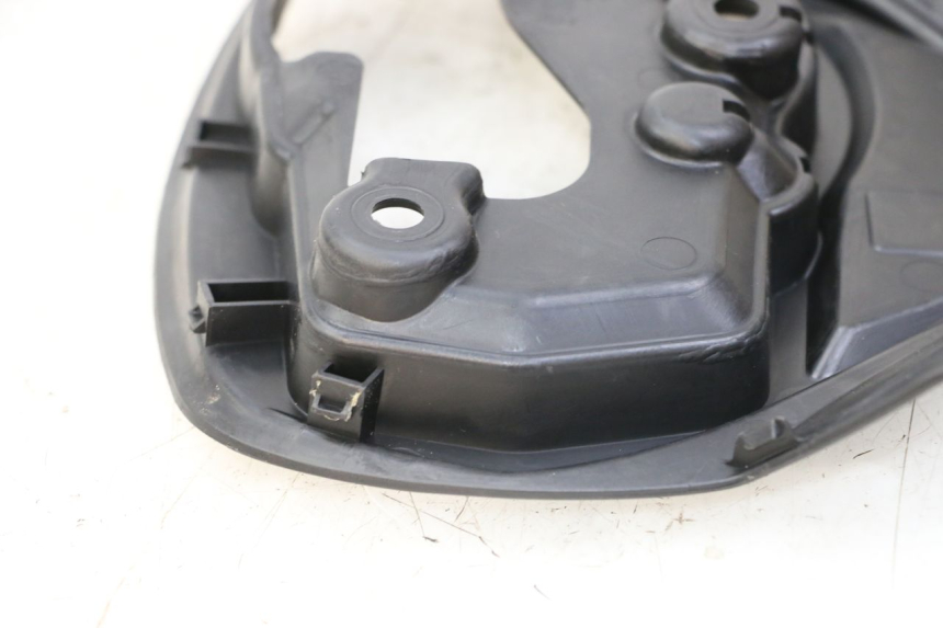 photo de ENTOURAGE COMPTEUR SUZUKI GSX F GSXF 650 (2007 - 2015) - Détail de la pièce