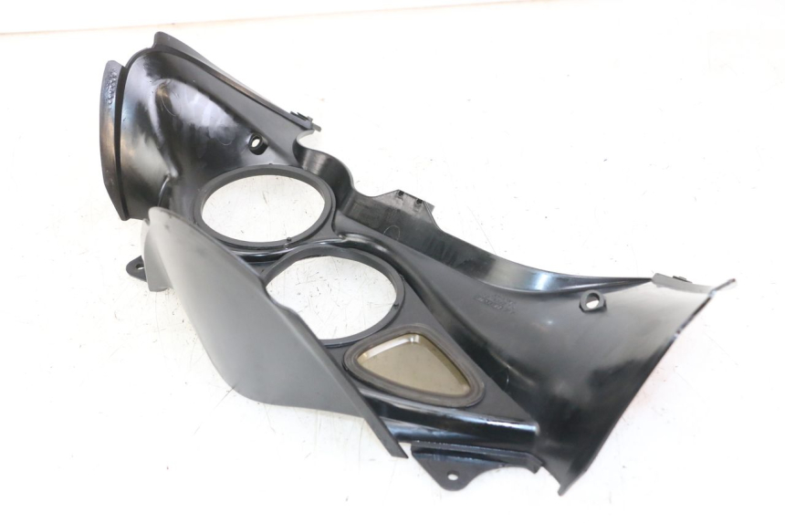 photo de ENTOURAGE COMPTEUR SUZUKI SV S 650 (1999 - 2002) - Zoom état d’usage