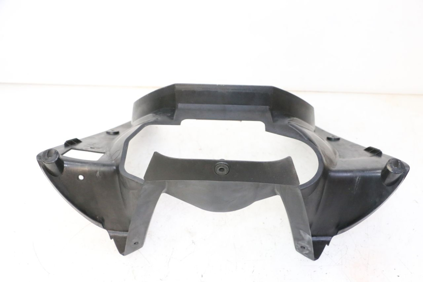 photo de ENTOURAGE COMPTEUR YAMAHA TDM ABS 900 (2002 - 2014) - Gros plan technique