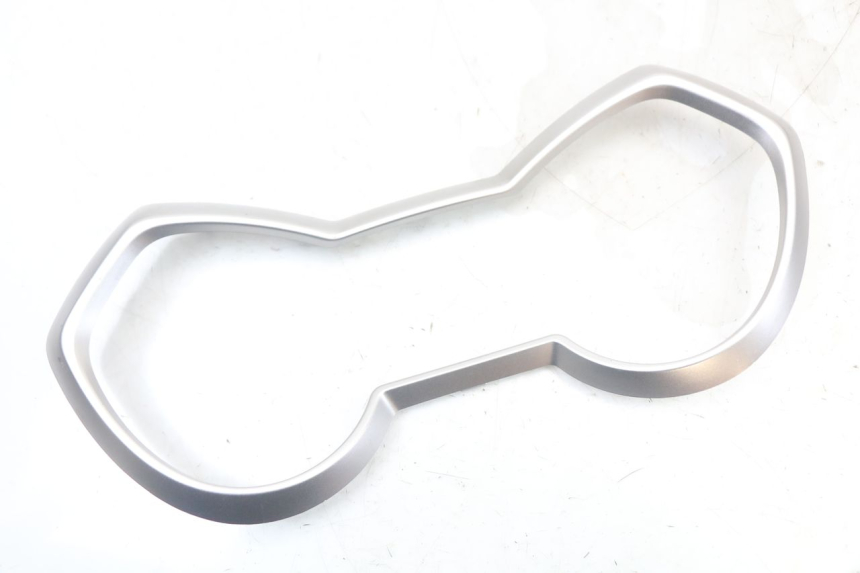 photo de ENTOURAGE COMPTEUR YAMAHA XMAX X-MAX ABS 125 (2017 - 2020) - Vue principale