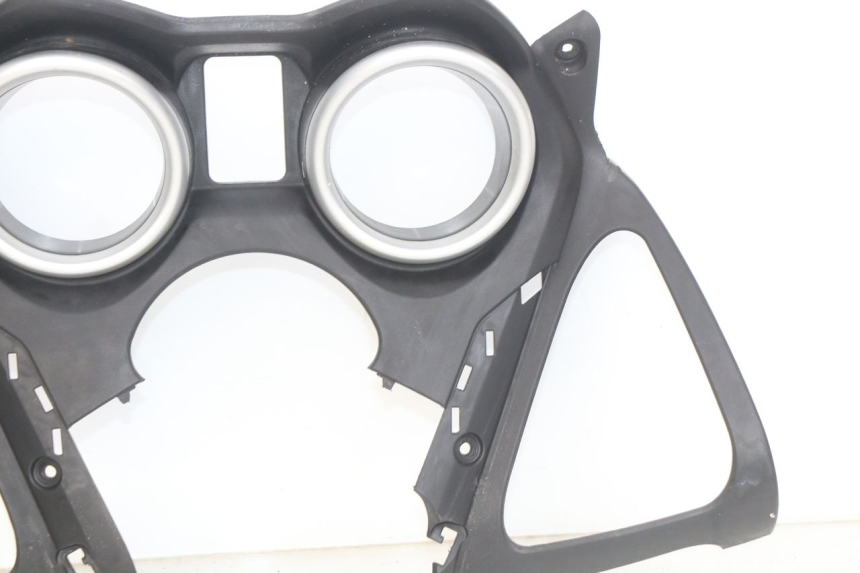 photo de ENTOURAGE COMPTEUR YAMAHA X-MAX XMAX 125 (2010 - 2013) - Marquages et références