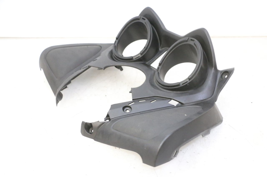 photo de ENTOURAGE COMPTEUR YAMAHA X-MAX XMAX 125 (2010 - 2013) - Points de fixation