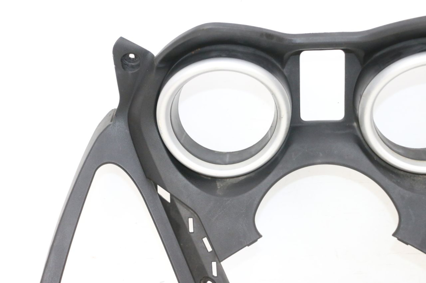 photo de ENTOURAGE COMPTEUR YAMAHA X-MAX XMAX 125 (2010 - 2013) - Inspection visuelle