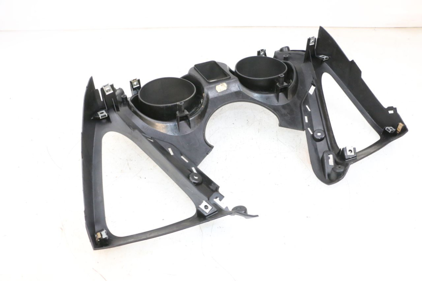 photo de ENTOURAGE COMPTEUR YAMAHA X-MAX XMAX 125 (2010 - 2013) - Zoom état d’usage