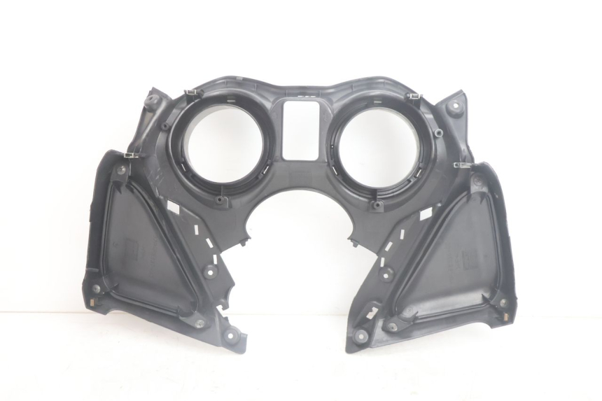 photo de ENTOURAGE COMPTEUR YAMAHA X-MAX XMAX 125 (2010 - 2013) - Autre angle de vue
