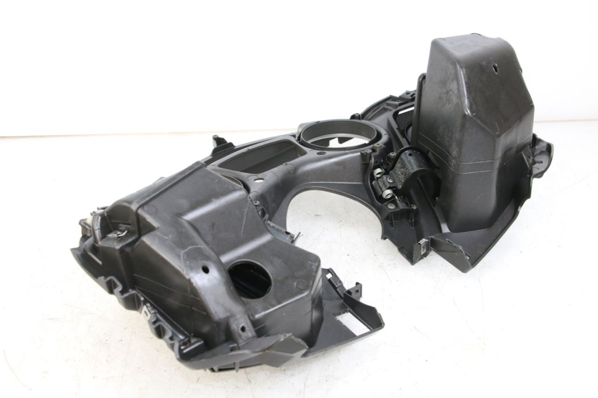 photo de ENTOURAGE COMPTEUR PIAGGIO X10 125 (2012 - 2017) - Zoom état d’usage