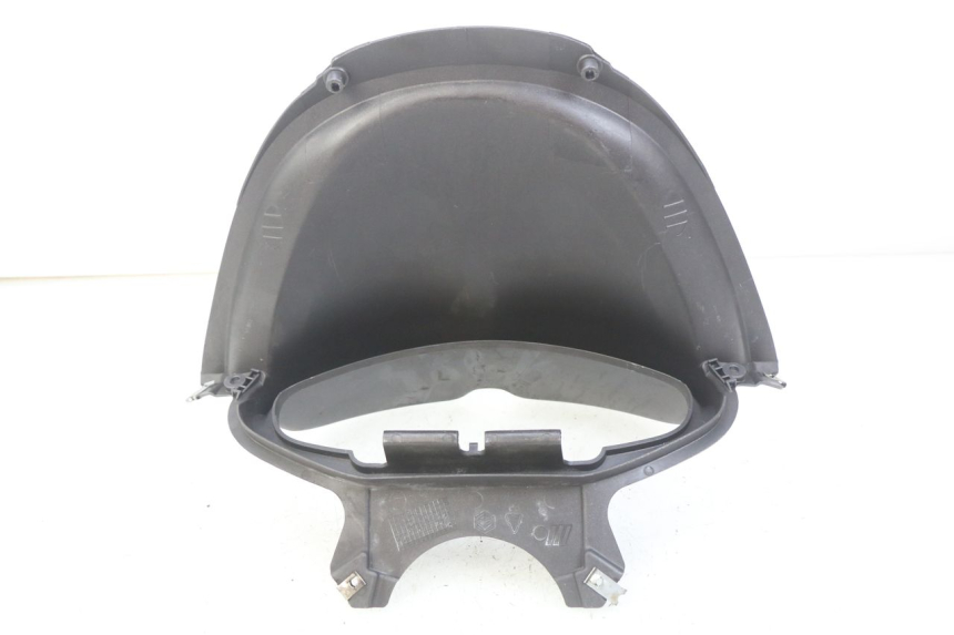 photo de ENTOURAGE COMPTEUR PIAGGIO X8 125 (2004 - 2007) - Détail de la pièce