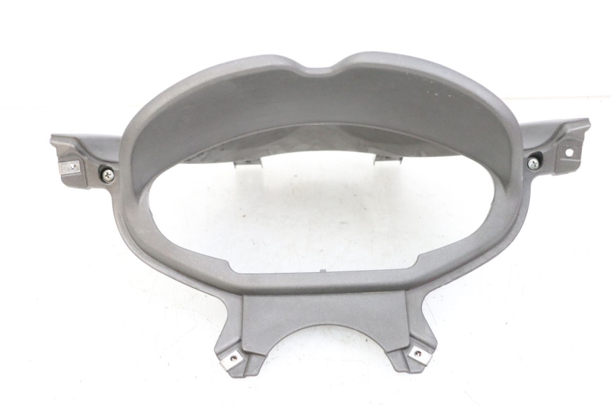 photo de ENTOURAGE COMPTEUR PIAGGIO X8 125 (2004 - 2007) - Vue principale