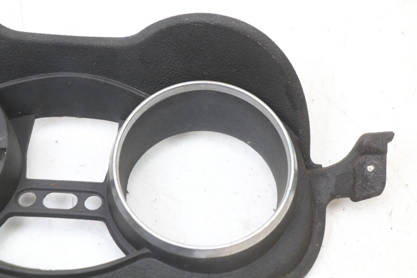 photo de ENTOURAGE COMPTEUR PIAGGIO XEVO - X EVO 125 (2007 - 2017) - Autre angle de vue