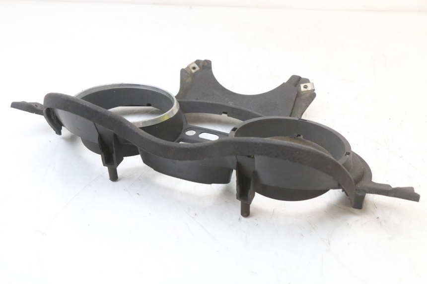 photo de ENTOURAGE COMPTEUR PIAGGIO XEVO - X EVO 125 (2007 - 2017) - Points de fixation