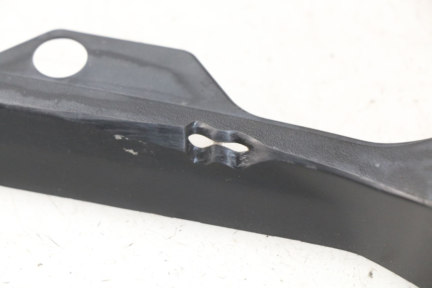 photo de ENTOURAGE COMPTEUR YAMAHA XJ600 XJ DIVERSION 600 (1992 - 1997) - Points de fixation