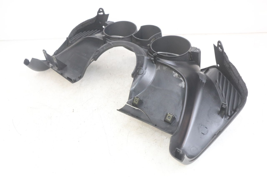 photo de ENTOURAGE COMPTEUR YAMAHA YP MAJESTY 400 (2004 - 2008) - Zoom état d’usage