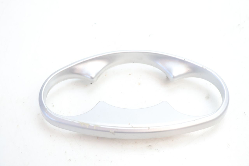 photo de ENTOURAGE COMPTEUR YAMAHA YP MAJESTY 125 (2007 - 2010) - Détail de la pièce