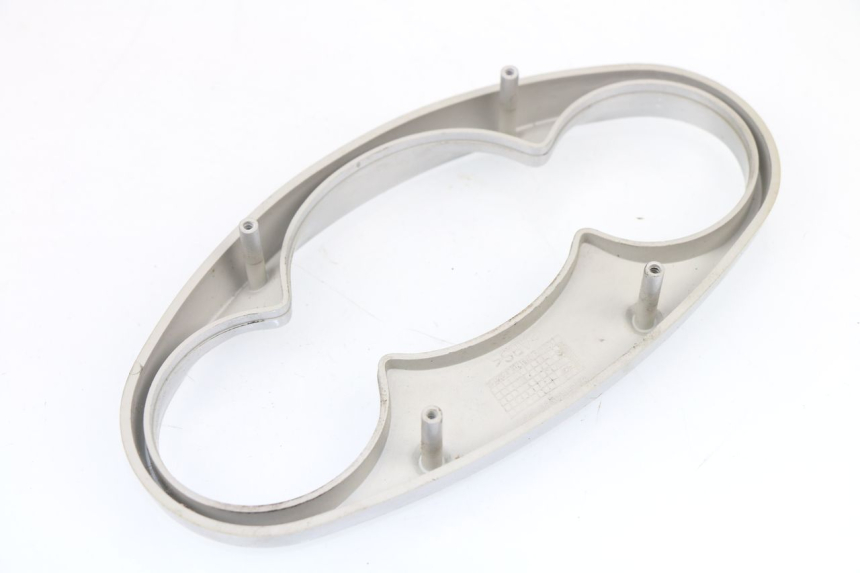 photo de ENTOURAGE COMPTEUR YAMAHA YP MAJESTY 125 (2002 - 2006) - Détail de la pièce