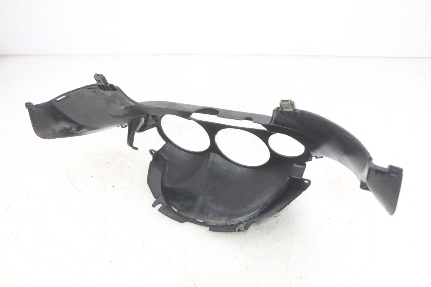 photo de ENTOURAGE COMPTEUR YAMAHA YZF R THUNDERCAT 600 (1996 - 2003) - Détail de la pièce