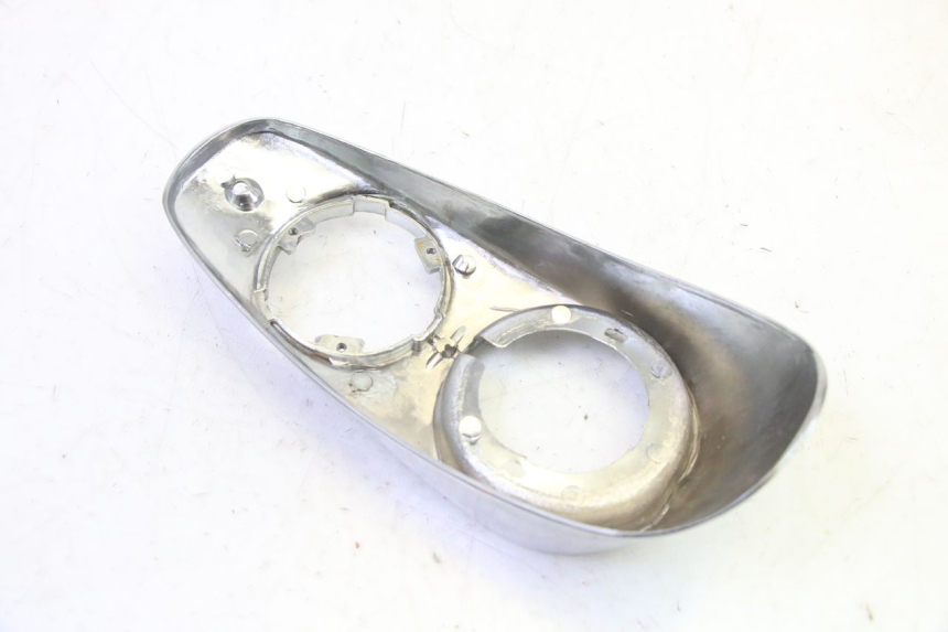 photo de ENTOURAGE COMPTEUR KYMCO ZING 125 (1997 - 2003) - Points de fixation