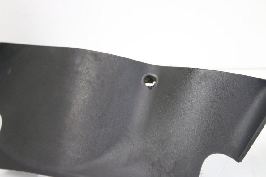 photo de ENTOURAGE COMPTEUR KAWASAKI ZR7 ZR-7 S 750 (1999 - 2004) - Zoom état d’usage