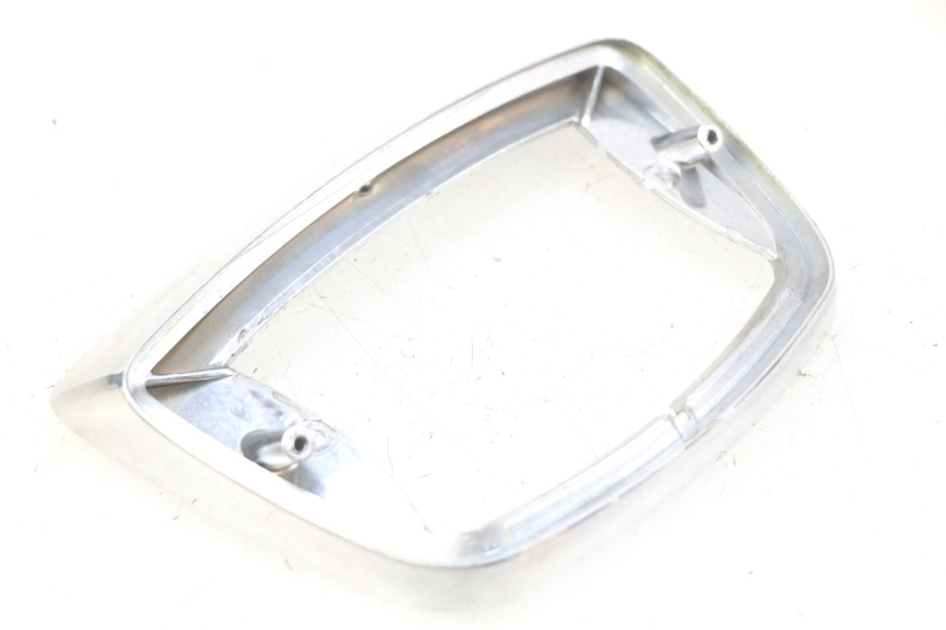 photo de ENTOURAGE FEU ARRIERE PIAGGIO VESPA LX 2T 50 (2005 - 2013) - Vue principale