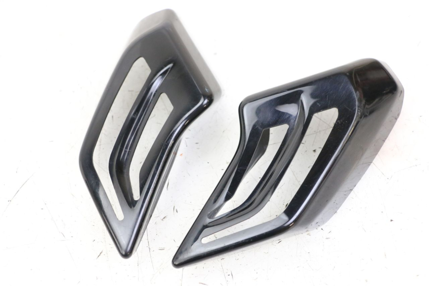 photo de ENTOURAGE FEU ARRIERE YAMAHA YP T-MAX TMAX 530 (2017 - 2020) - Vue principale