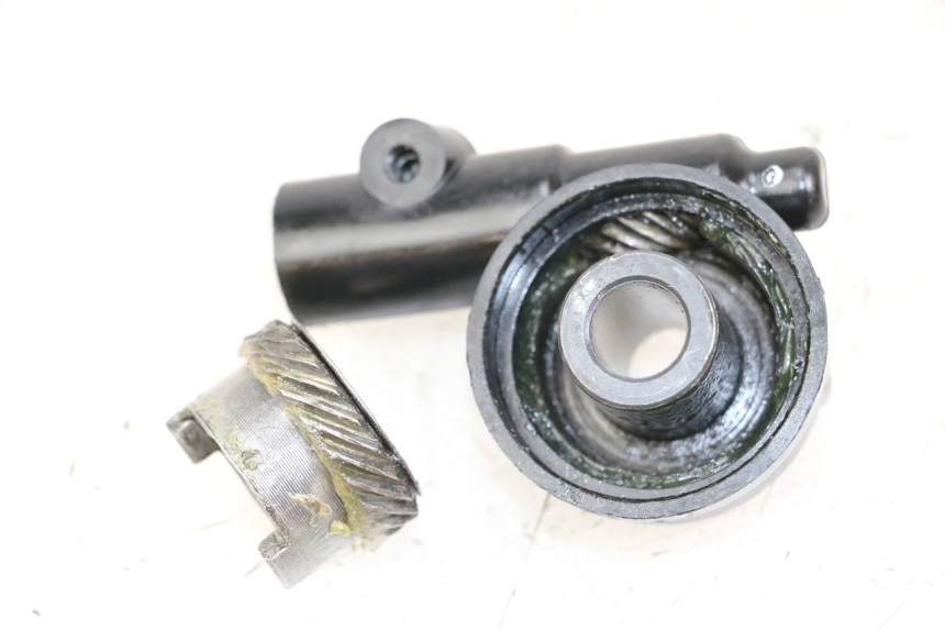 photo de ENTRAINEUR COMPTEUR KYMCO AGILITY 4T 50 (2018 - 2022) - Détail de la pièce