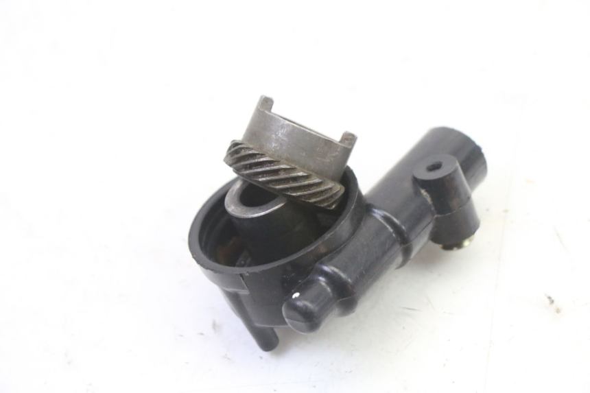 photo de ENTRAINEUR COMPTEUR KYMCO AGILITY 4T 50 (2005 - 2018) - Gros plan technique