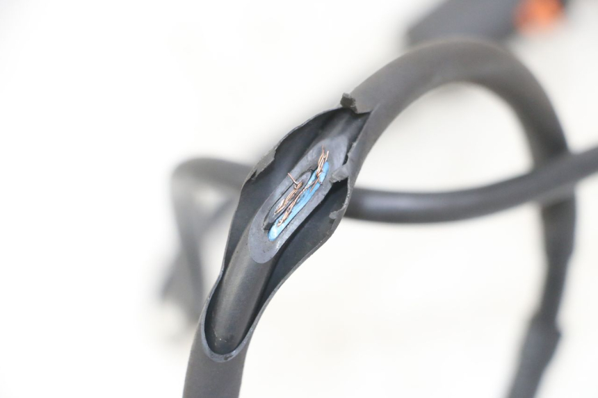 photo de ENTRAINEUR COMPTEUR PEUGEOT ELYSTAR 125 (2002 - 2007) - Vue d’ensemble