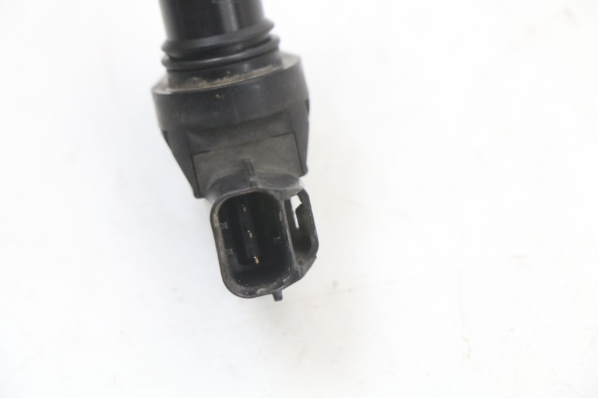 photo de ENTRAINEUR COMPTEUR HONDA FJS SILVER WING SILVERWING 400 (2005 - 2008) - Gros plan technique