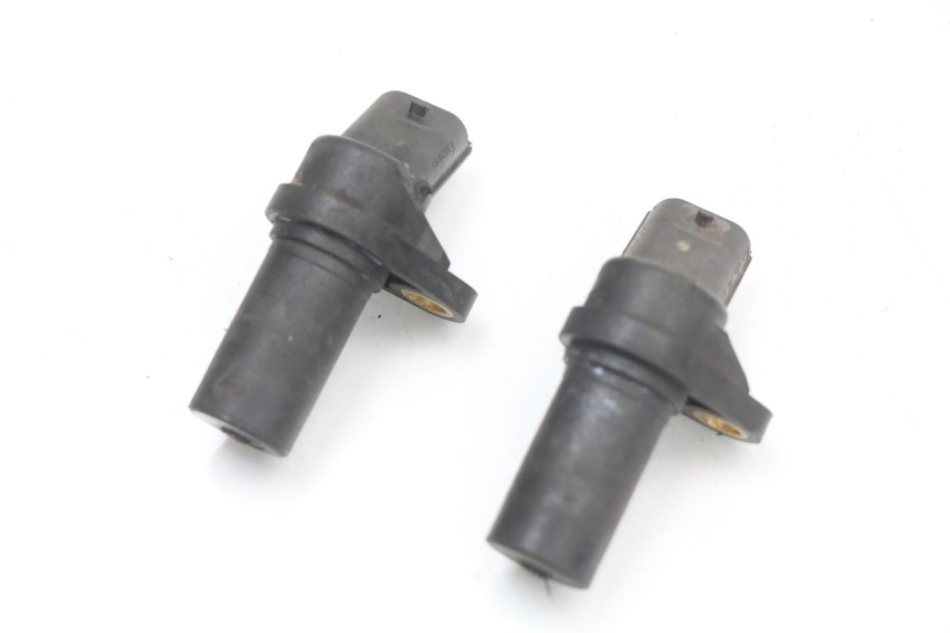 photo de ENTRAINEUR COMPTEUR PIAGGIO MP3 LT 400 (2007 - 2012) - Gros plan technique