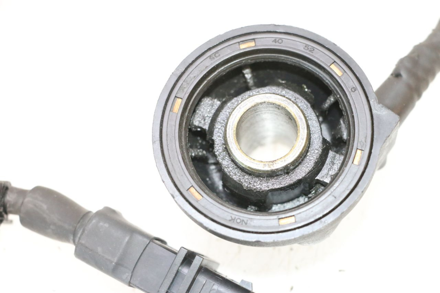 photo de ENTRAINEUR COMPTEUR PEUGEOT SATELIS COMPRESSOR K15 125 (2006 - 2009) - État de surface