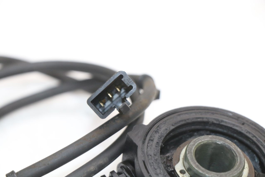 photo de ENTRAINEUR COMPTEUR PIAGGIO X9 125 (2000 - 2003) - Gros plan technique