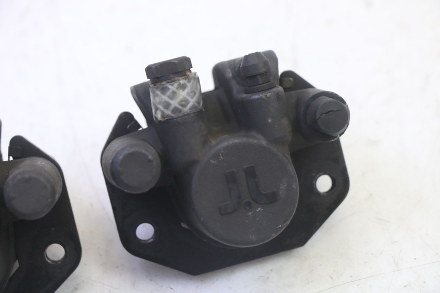 photo de ETRIER FREIN ARRIERE QUADRO 4 4D 350 (2015 - 2018) - Zoom état d’usage