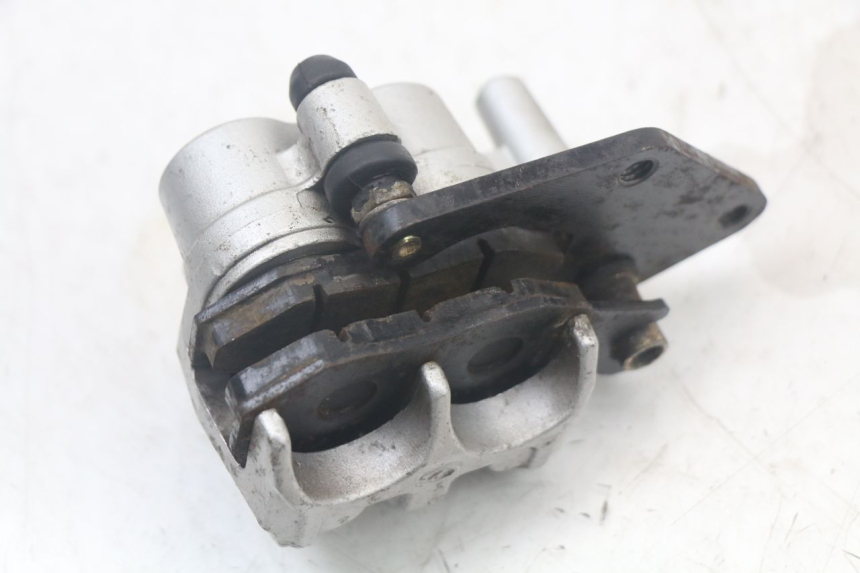 photo de ÉTRIER DE FREIN ARRIÈRE JONWAY AZTRAL 125 (2008 - 2017) - Vue d’ensemble