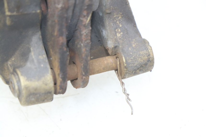 photo de ÉTRIER DE FREIN ARRIÈRE HONDA CB 500 (1997 - 2003) - Détail de la pièce