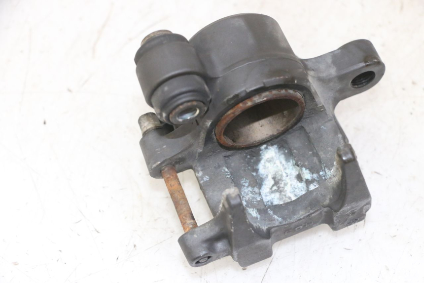 photo de ÉTRIER DE FREIN ARRIÈRE HONDA CBF 500 (2004 - 2007) - Détail de la pièce