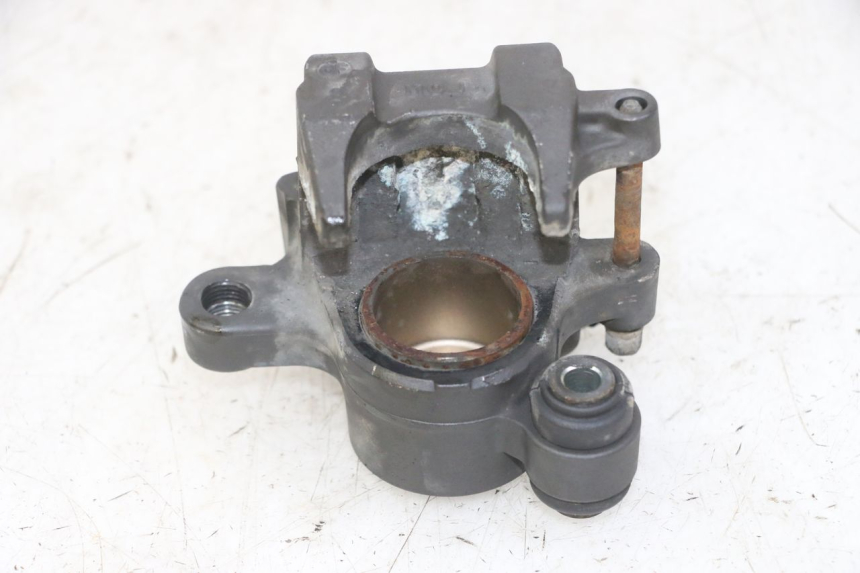 photo de ÉTRIER DE FREIN ARRIÈRE HONDA CBF 500 (2004 - 2007) - Zoom état d’usage