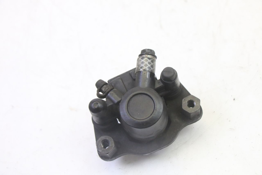 photo de ÉTRIER DE FREIN ARRIÈRE PEUGEOT CITYSTAR 50 (2013 - 2017) - Détail de la pièce