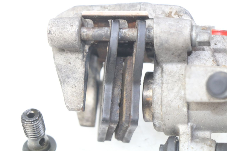 photo de ÉTRIER DE FREIN ARRIÈRE HONDA CRF CR-F 450 (2005 - 2008) - Zoom état d’usage