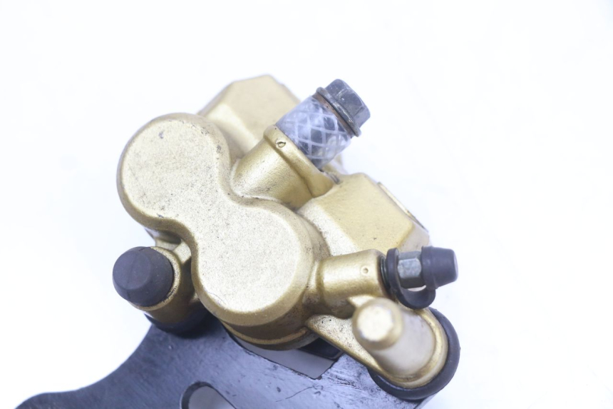 photo de ÉTRIER DE FREIN ARRIÈRE CCR DIRT BIKE 125 - Zoom état d’usage