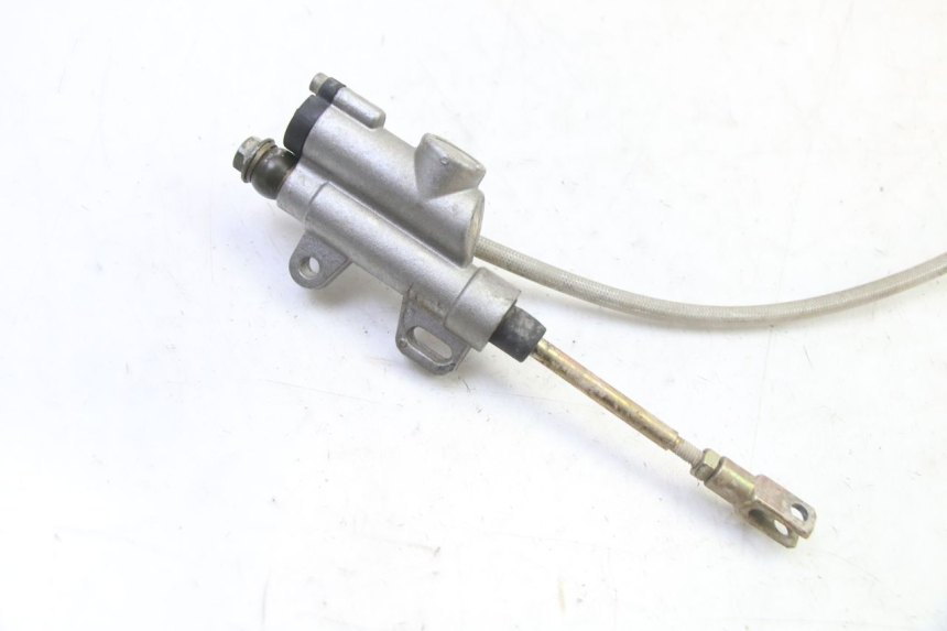 photo de ÉTRIER DE FREIN ARRIÈRE CCR DIRT BIKE 125 - Points de fixation