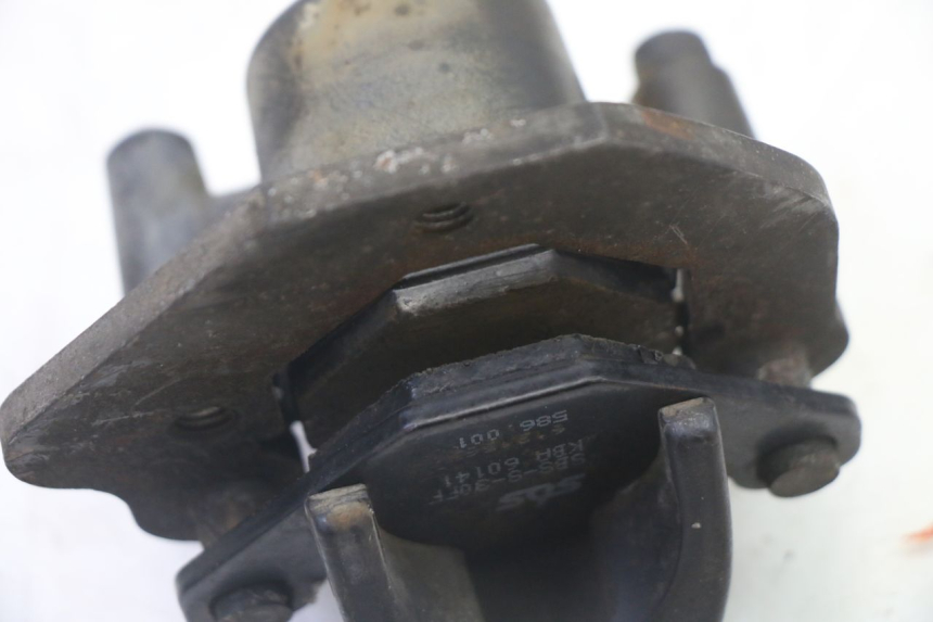 photo de ETRIER FREIN ARRIERE APRILIA ETX 125 (1998 - 2002) - Points de fixation