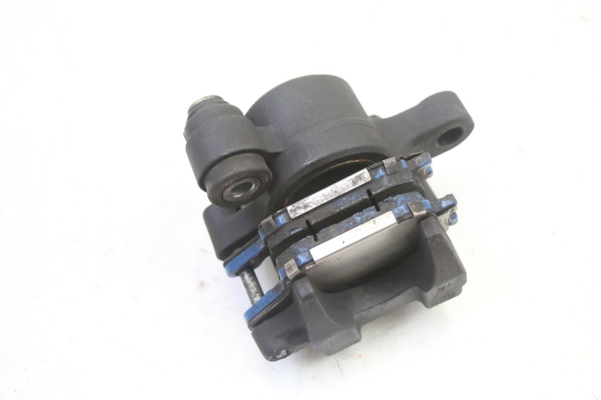 photo de ETRIER FREIN ARRIERE SUZUKI GSR 750 (2011 - 2017) - Points de fixation