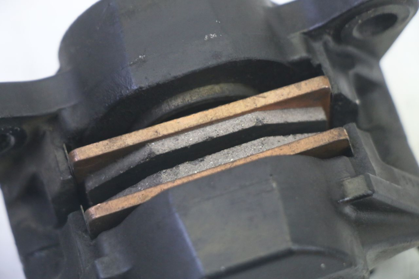 photo de ETRIER FREIN ARRIERE PIAGGIO MP3 125 (2006 - 2014) - Points de fixation