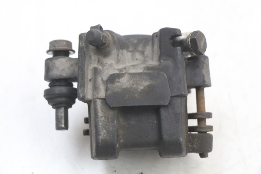 photo de ÉTRIER DE FREIN ARRIÈRE HONDA NTV DEAUVILLE 650 (1998 - 2001) - Zoom état d’usage