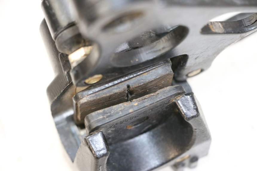 photo de ÉTRIER DE FREIN ARRIÈRE APOLLO RFZ 125 - Autre angle de vue