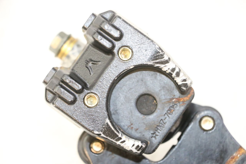 photo de ÉTRIER DE FREIN ARRIÈRE APOLLO RFZ 125 - Autre angle de vue