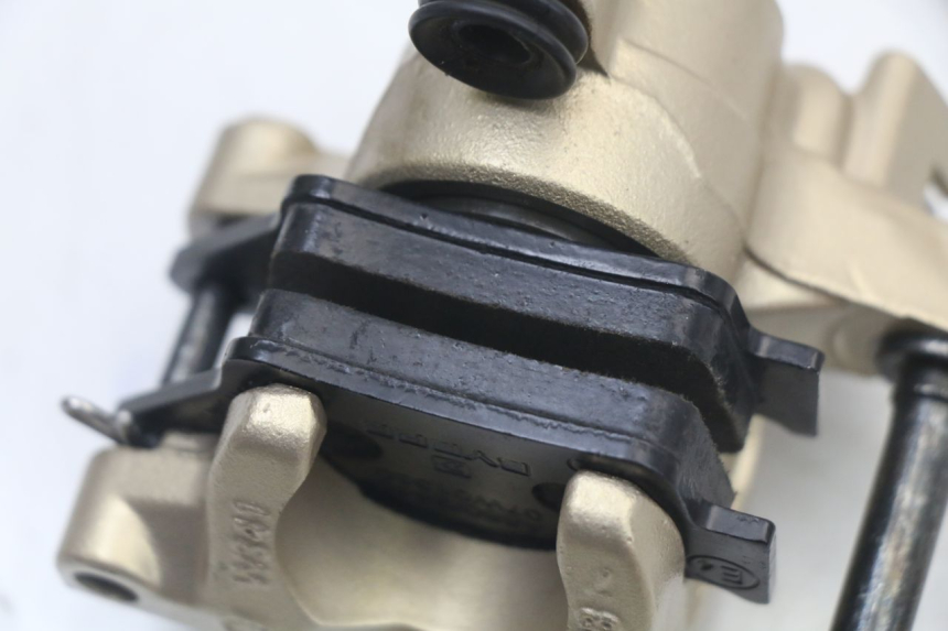 photo de ETRIER FREIN ARRIERE ROYAL ENFIELD SCRAM 411 (2022 - 2024) - Vue d’ensemble